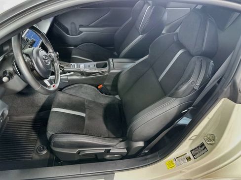 Used 2024 Toyota GR86 Premium RWD image 15