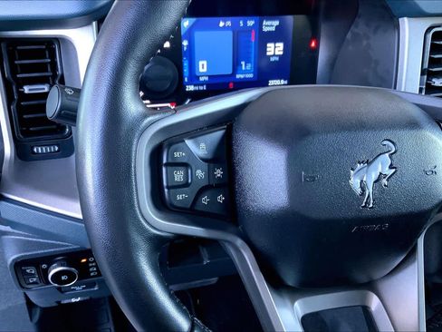 Used 2024 Ford Bronco Outer Banks image 23