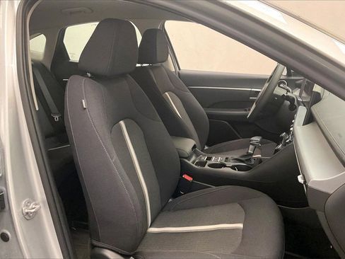 Certified 2025 Hyundai Sonata SE image 6