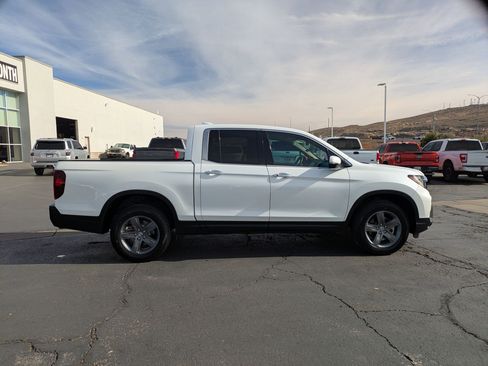 Used 2021 Honda Ridgeline RTL-E image 2