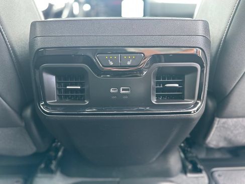 Used 2025 GMC Sierra 2500 AT4 AWD/4WD image 33