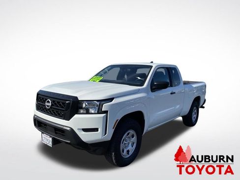 Used 2023 Nissan Frontier 4x4 King Cab image 3