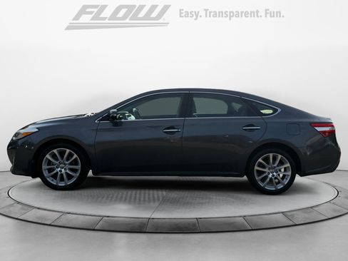 Used 2013 Toyota Avalon XLE Touring FWD image 5