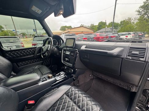Used 2015 Mercedes-Benz G 63 AMG G 63 AMG Sport Utility 4D image 19