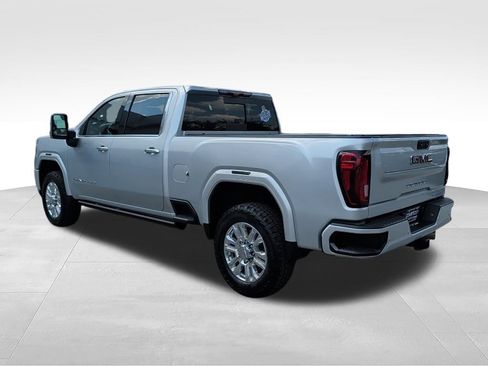 Used 2022 GMC Sierra 3500 Denali w/ Denali Ultimate Package AWD/4WD image 7