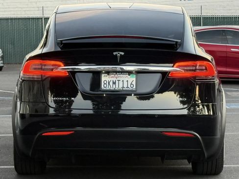 Used 2018 Tesla Model X 75D AWD/4WD image 8