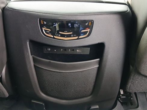 Used 2020 Cadillac Escalade Platinum image 67