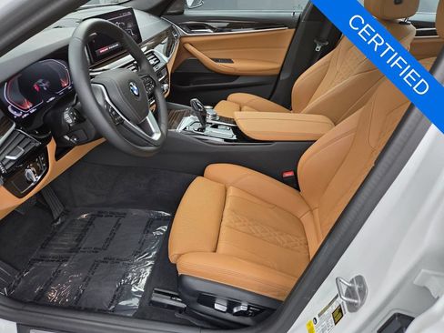 Certified 2023 BMW 540i w/ Premium Package RWD image 28
