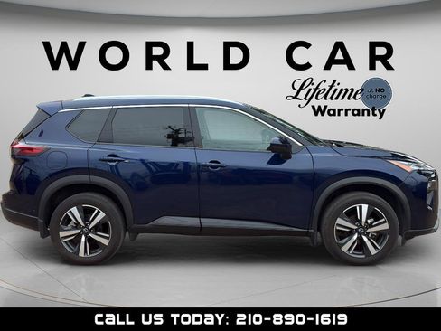 Used 2024 Nissan Rogue SL w/ SL Premium Package image 15