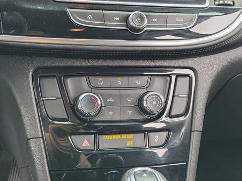 Used 2018 Buick Encore Preferred image 28