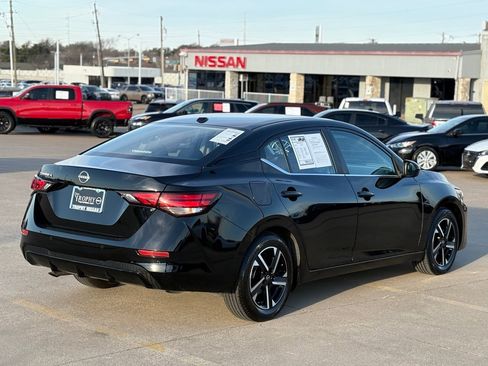 Certified 2025 Nissan Sentra SV image 7