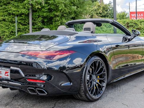 Used 2022 Mercedes-Benz SL 55 AMG 4MATIC image 23