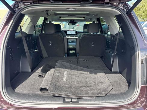 Used 2024 Hyundai Palisade Limited image 15