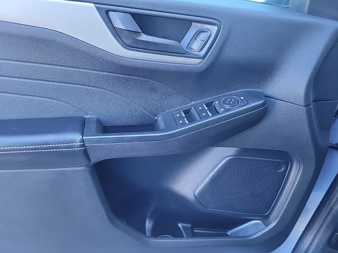 Used 2022 Ford Escape SE w/ Convenience Package image 18