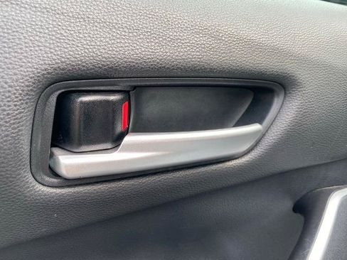 Used 2025 Toyota Corolla SE FWD image 13