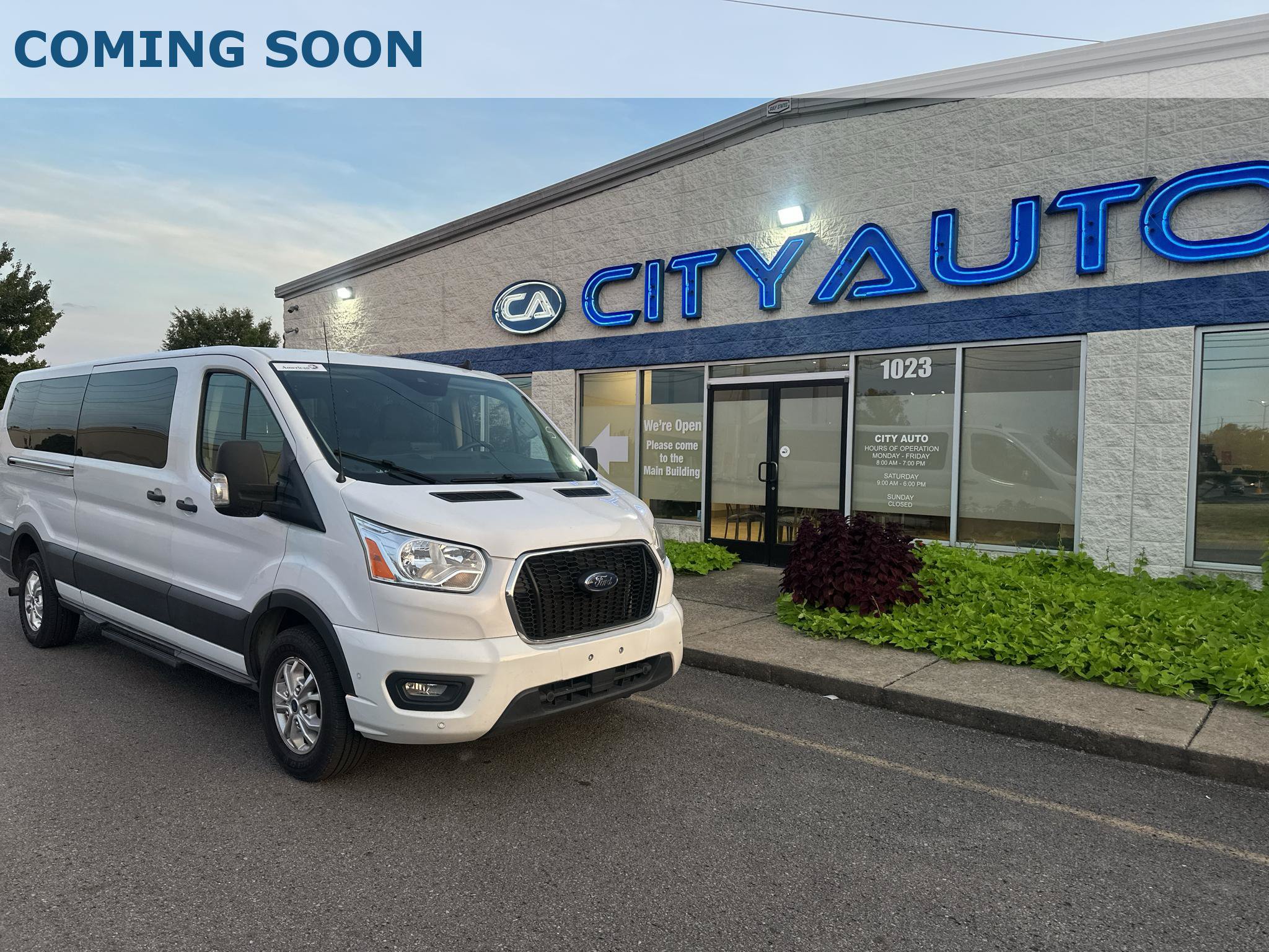 Used 2021 Ford Transit 350 XLT RWD image 1