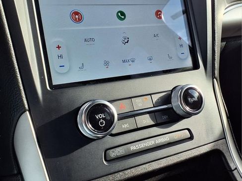 Used 2023 Ford Edge SEL w/ Sport Appearance Package image 23