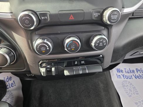 Used 2022 RAM 1500 Big Horn AWD/4WD image 40
