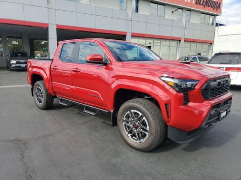 New 2025 Toyota Tacoma TRD Sport image 12