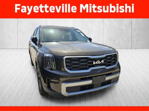Used 2024 Kia Telluride S w/ S Sunroof Package AWD/4WD image 4