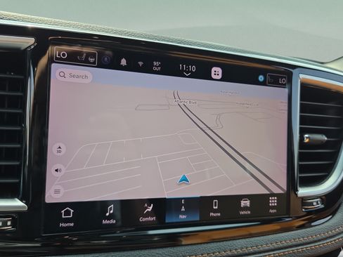 Used 2022 Chrysler Pacifica Pinnacle FWD image 19