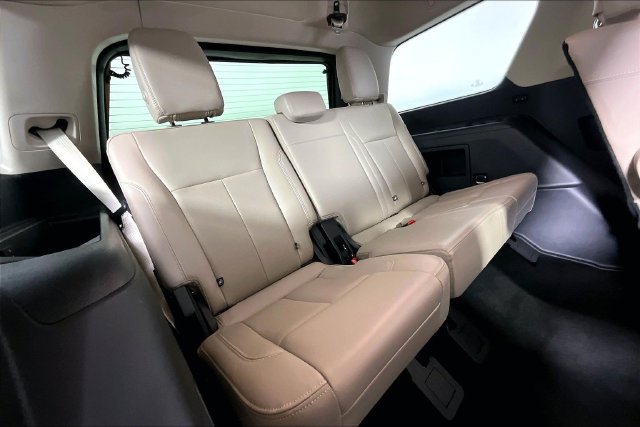 Used 2023 Ford Expedition XLT RWD image 29