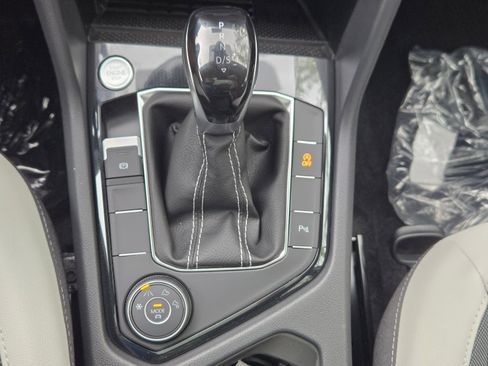 New 2026 Volkswagen Taos SE AWD/4WD image 22