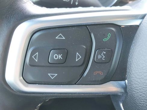 Used 2022 Jeep Wrangler Unlimited Sahara w/ Cold Weather Group image 20