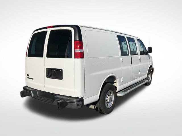 Used 2025 Chevrolet Express 2500 w/ Driver Convenience Package RWD image 18