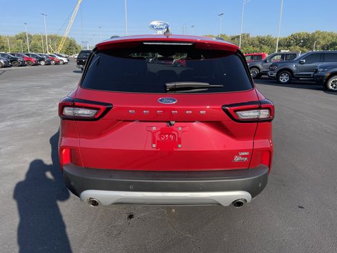 Used 2024 Ford Escape SE w/ PHEV Premium Package image 4