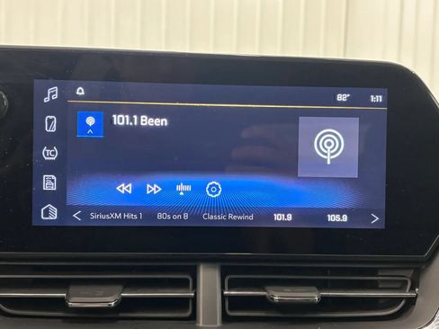 Used 2024 Chevrolet Trax RS FWD image 40