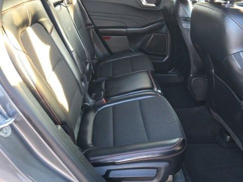 Used 2025 Ford Escape ST-Line image 27