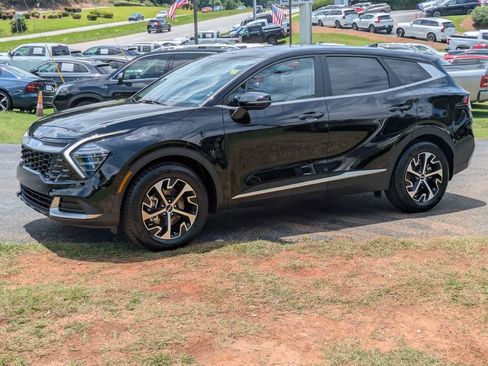 Used 2024 Kia Sportage EX FWD image 8