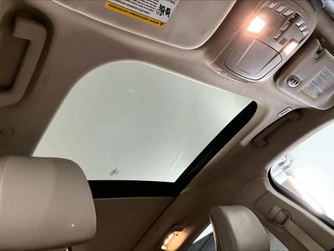 Used 2022 Lincoln Nautilus Reserve w/ Equipment Group 201A image 12