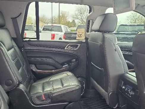 Used 2018 GMC Yukon Denali w/ Open Road Package AWD/4WD image 18