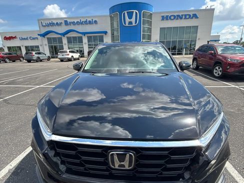 Used 2024 Honda CR-V EX image 2