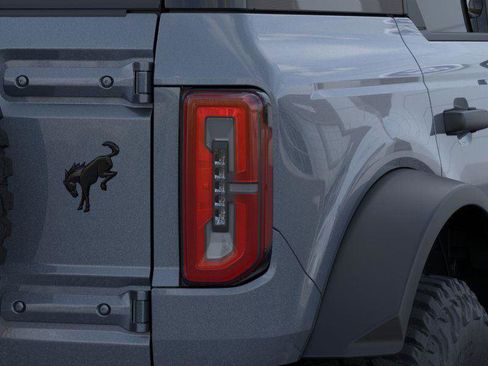 New 2025 Ford Bronco Badlands image 23