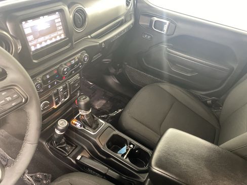 Used 2023 Jeep Wrangler Unlimited Sport AWD/4WD image 26