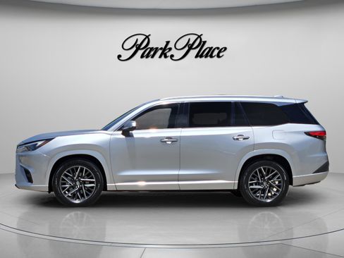 Used 2025 Lexus TX 350 AWD w/ Technology Package image 2