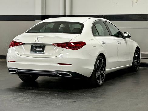 Used 2023 Mercedes-Benz C 300 Sedan image 12