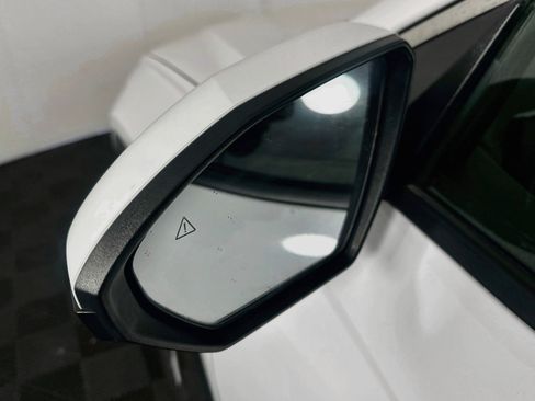 Used 2025 Hyundai Tucson SEL FWD image 16
