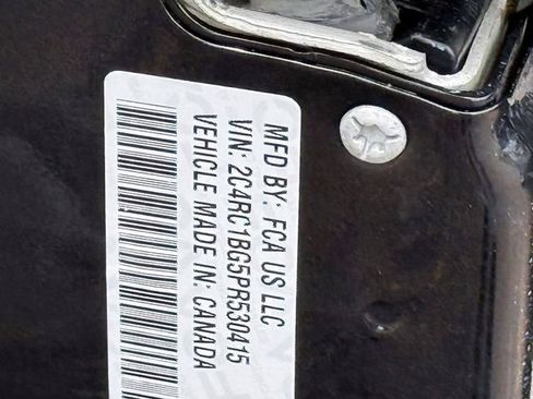 Certified 2023 Chrysler Pacifica Touring-L FWD image 18
