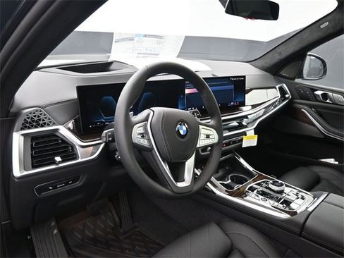 New 2026 BMW X7 xDrive40i w/ Executive Package image 19