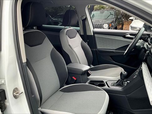 Used 2023 Volkswagen Taos S image 8