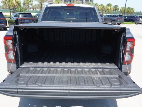 Used 2024 Ford Ranger Lariat w/ FX4 Off-Road Package AWD/4WD image 38