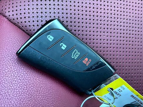 Used 2021 Lexus GX 460 Premium w/ Premium Plus Package image 15