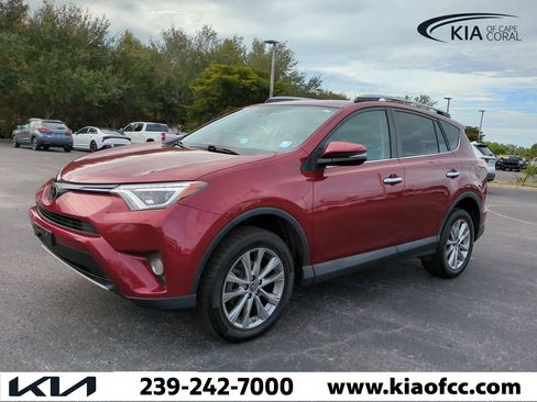 Used 2018 Toyota RAV4 Limited image 9