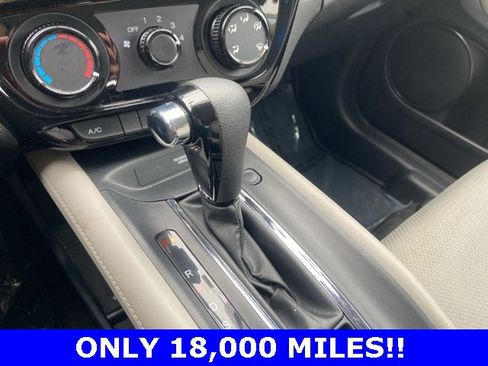 Used 2021 Honda HR-V LX image 15