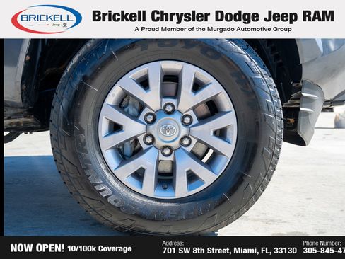 Used 2017 Toyota Tacoma SR5 w/ Tow Package image 34