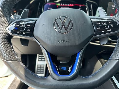 Used 2023 Volkswagen Golf 20th Anniversary Edition image 28